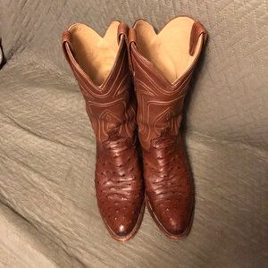 Tecova ladies boots size 7  slightly worn $100.00